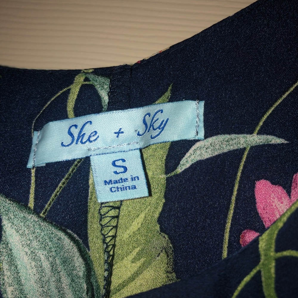 Boutique Ruffle Top - Picture 2 of 4